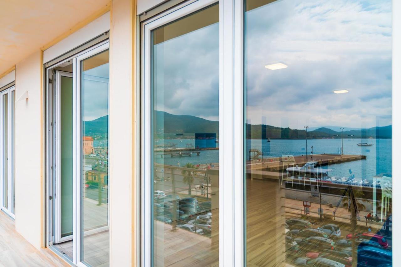 Appartamento Fronte Mare Portoferraio Esterno foto